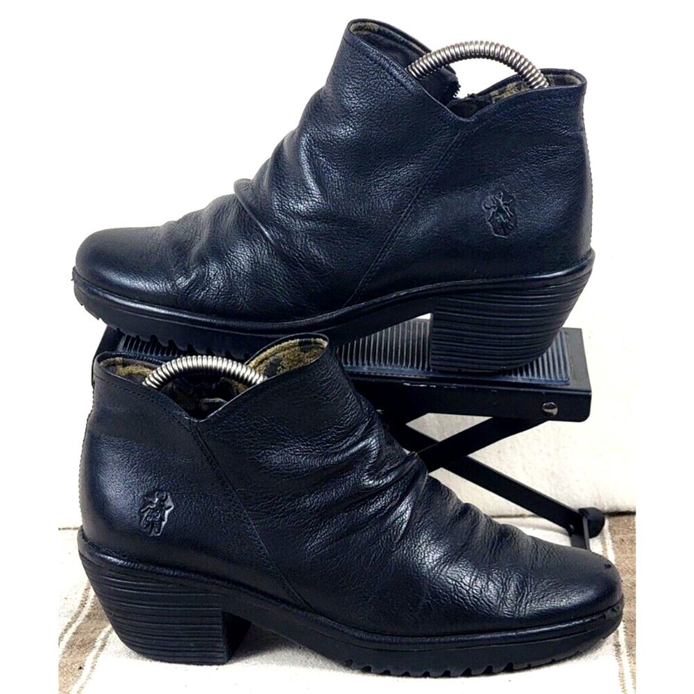 FLY London Wezo Black Leather Ruched Ankle Boots Size 8.5